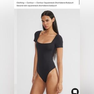 Aritzia Contour Squareneck Shortsleeve Bodysuit Size Medium